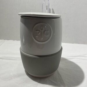 Pampered Chef Oversized Coffee Tea Soup Mug Egg Cooker With Lid and Gripper.